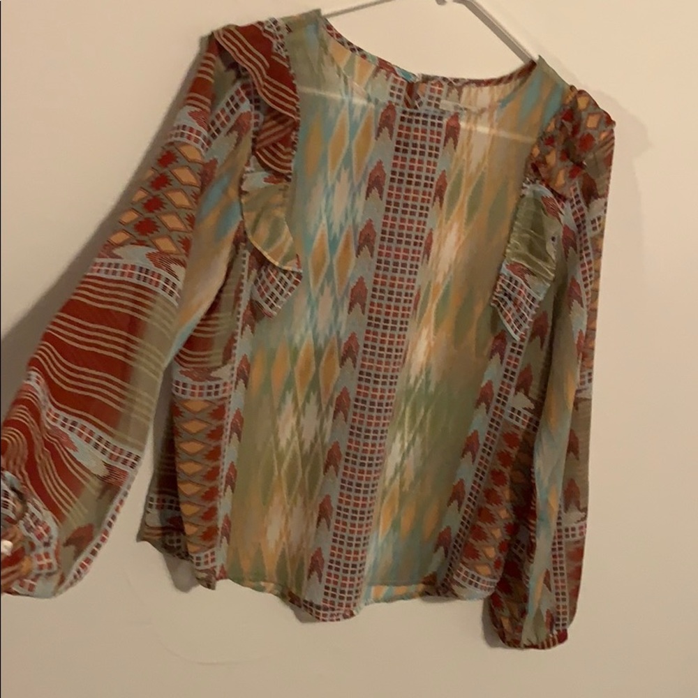 Aztec blouse - Picture 3 of 3
